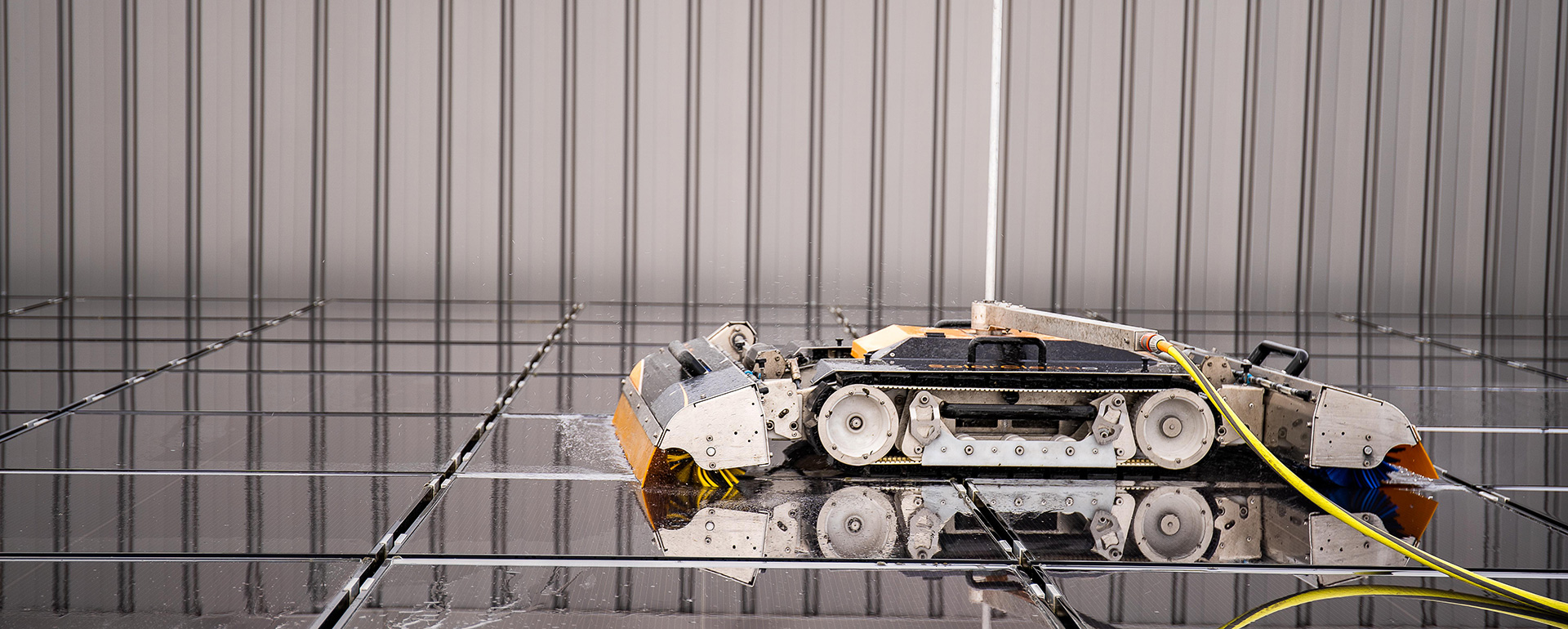 Solarcleano F1 Robot - Solar Panel Cleaning